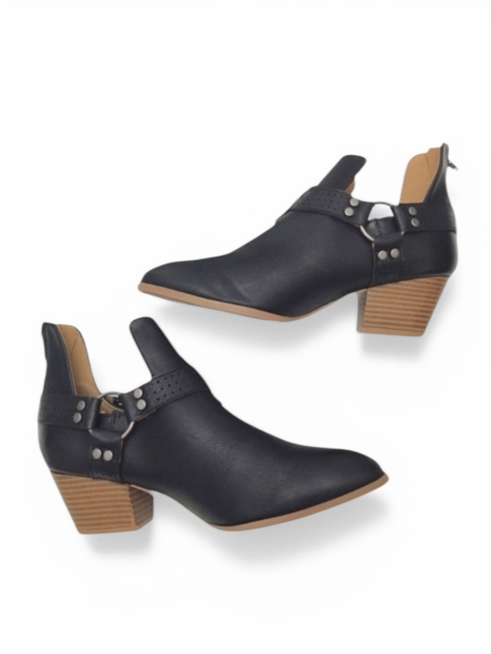 Qupid Black Pointed Toe Cut-out Ankle Booties